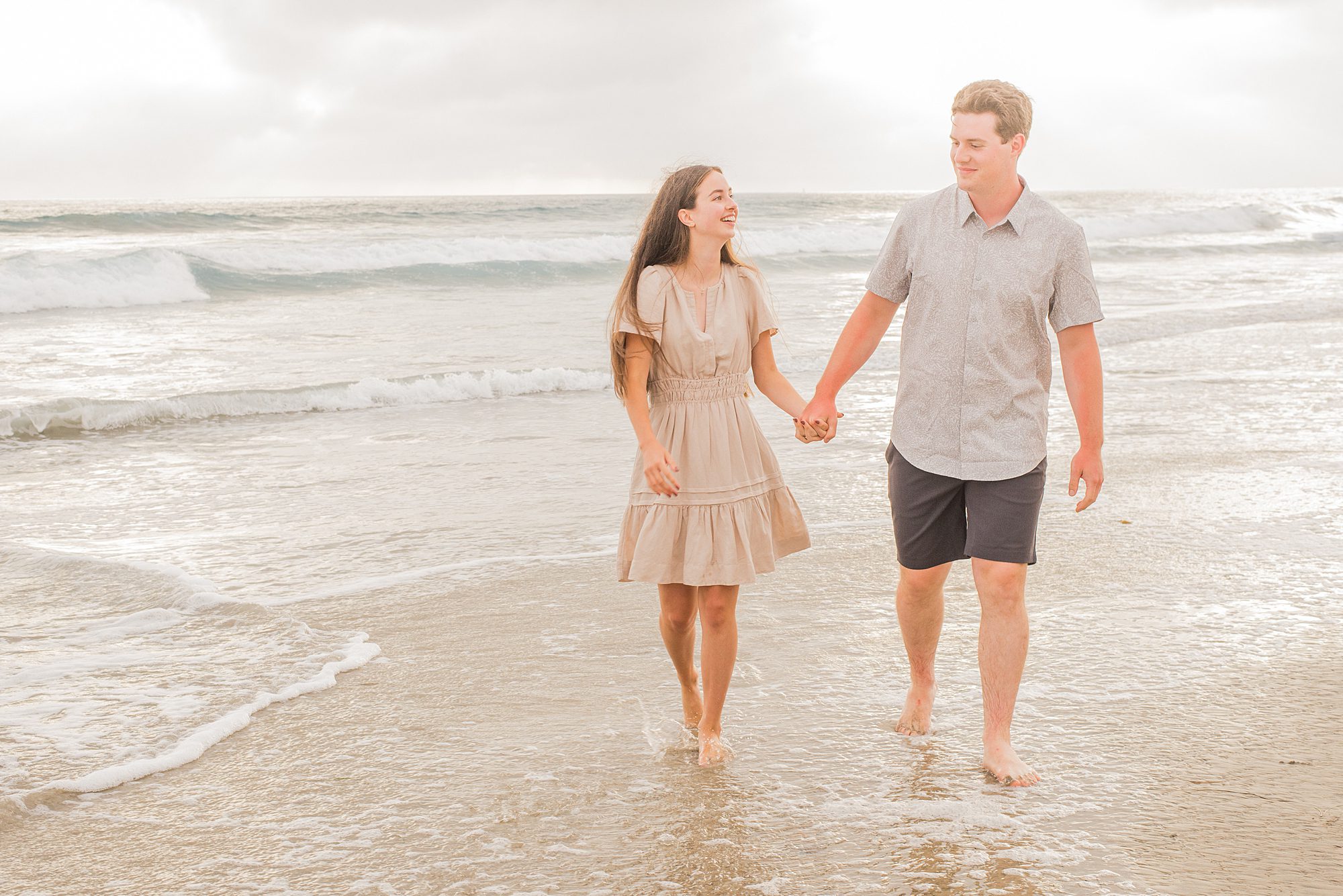timeless couple portraits at the beach